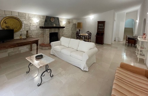 San Vito dei Normanni Villa | villa with trullo, tennis court and swimming pool from August from two to eight places