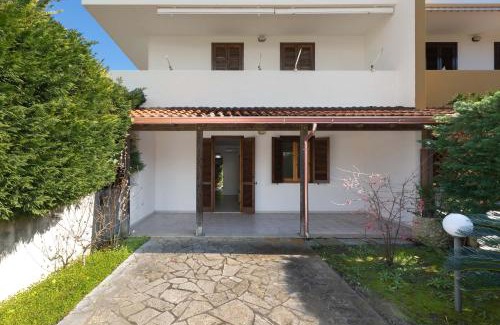 Torre dell'Orso House | Villino Amos by BarbarHouse