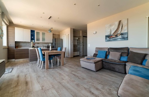 L'Assunta Apartment | Wanderlust - Two Bedroom Apartment, Sleeps 4