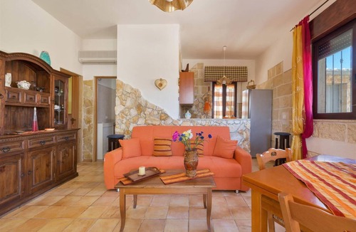 Padula Fede Apartment | 1086 Villetta Baron Beach