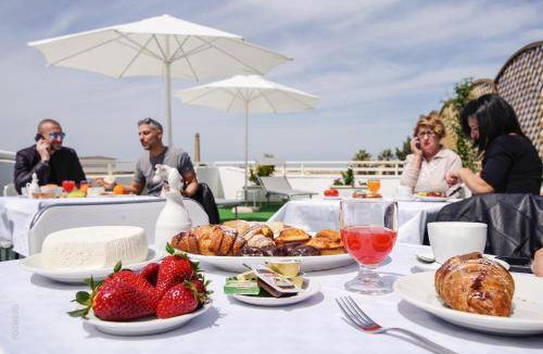 Alezio Bed & Breakfast | 150 m² Bed and breakfast ∙ 5 bedrooms ∙ 12 guests