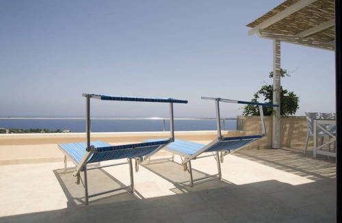 Marina di Novaglie Villa | 160 m² Villa ∙ 3 bedrooms ∙ 8 guests