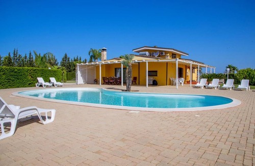 Melissano Villa | 180 m² Villa ∙ 4 bedrooms ∙ 8 guests