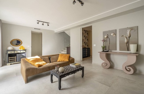 Municipio 5 Apartment | 185 m² Apartment ∙ 4 bedrooms ∙ 8 guests