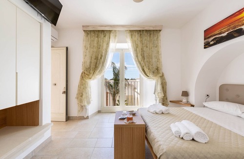 Pittuini Bed & Breakfast | 1914 B&B I Tarocchi - Camera Matrimoniale La Stella