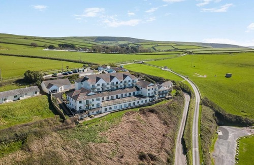 Putsborough Apartment | 2 Bed in Putsborough (oc-f38245)