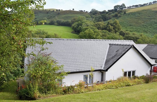 Welshpool Cottage | 2 bedroom accommodation in Llanfair Caereinion, near Welshpool