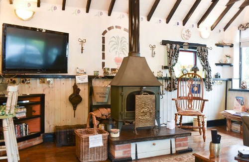 Hunspow Cottage | 2 bedroom accommodation in Scarfsferry, near Thurso