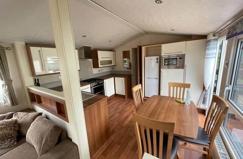 Uddingston Ski Chalet | 2-Bedroom BK Static Caravan in Uddingston, Glasgow