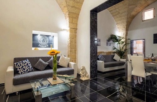 Salice Salentino House | 200 m² House ∙ 3 bedrooms ∙ 10 guests