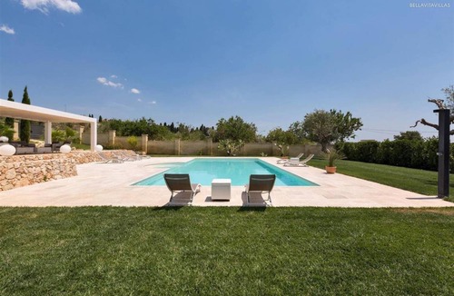 Parabita House | 200 m² House ∙ 1 bedroom ∙ 12 guests