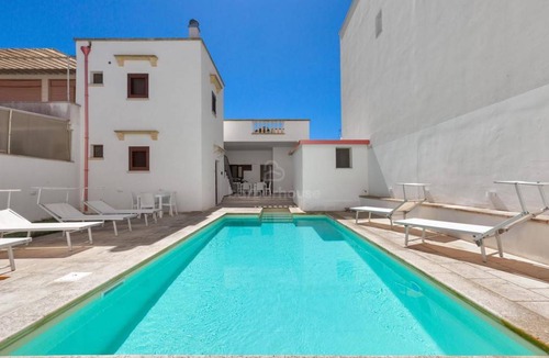 Andrano House | 230 m² House ∙ 5 bedrooms ∙ 15 guests