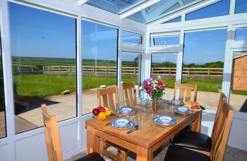 Hartland House | 3 Bed in Bideford oc-glake