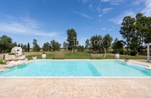 San Donaci House | 300 m² House ∙ 4 bedrooms ∙ 10 guests