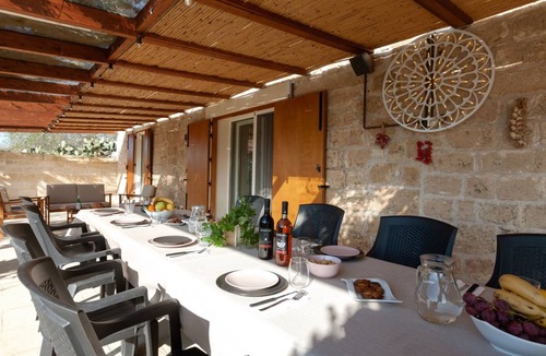 Calimera Villa | 350 m² Villa ∙ 6 bedrooms ∙ 15 guests