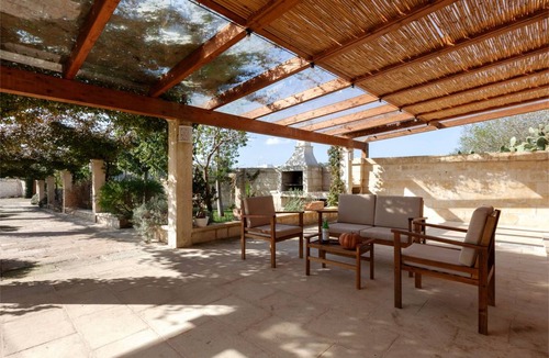 Calimera Villa | 350 m² Villa ∙ 6 bedrooms ∙ 15 guests