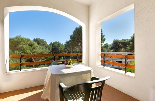 Acaya Apartment | 3736 Appartamento Fiorita by BarbarHouse