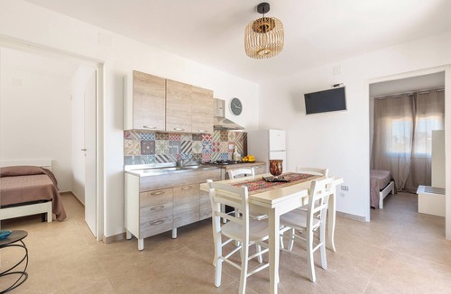 Padula Fede Apartment | 3864 Dimora Le Frasche - Trilo 2 by BarbarHouse