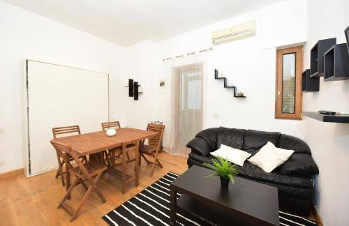 Lecce Historic Center House | 43 m² House ∙ 2 bedrooms ∙ 4 guests