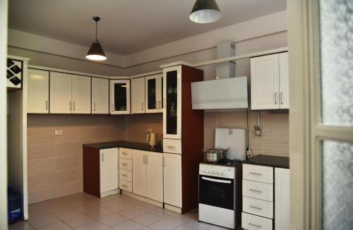 Lideta Villa | 5 Bedroom Exquisite Villa in Top-view Area