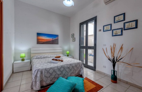 San Cataldo Apartment | 50 m² Apartment ∙ 1 bedroom ∙ 4 guests