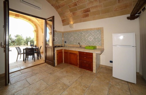 Torre Vado Villa | 5min walk to the sea: large house w/little pool