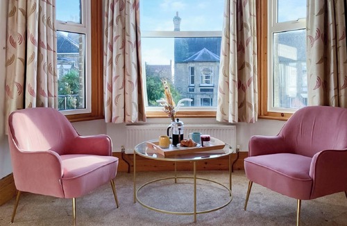 Lowestoft Cottage | 7 bedroom accommodation in Lowestoft