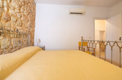 Felline Apartment | 75 m² Apartment ∙ 1 bedroom ∙ 2 guests