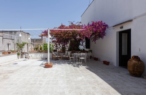 Centro Storico Villa | 850 m² Villa ∙ 5 bedrooms ∙ 10 guests