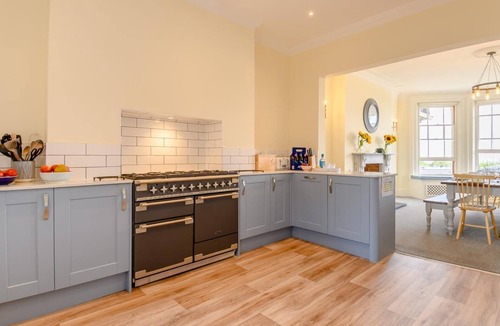 Lowestoft Cottage | 9 Bed in Lowestoft (oc-k27940)
