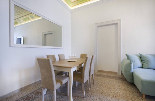 Old Town Cisternino House | 90 m² House ∙ 2 bedrooms ∙ 5 guests