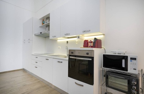 Bari City Centre Apartment | 95 m² Apartment ∙ 1 bedroom ∙ 4 guests