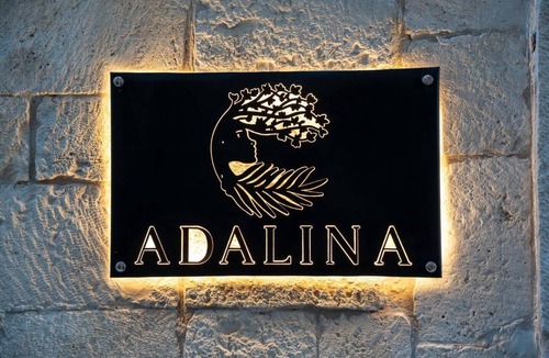 Giovinazzo Apartment | Adalina Luxury Suite, Giovinazzo, Luxury Suite with an in-cave Spa Bath
