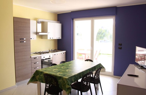 Otranto Apartment | Apartment A6 - Ground Floor with Front and Back Garden