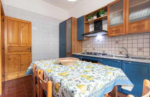 Marina Serra Apartment | Apartment 'Appartamento Glicine' with Sea View, Private Terrace and Wi-Fi