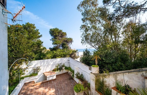 Santa Cesarea Terme Apartment | Apartment "Bilocale Rosa" with Sea View, Private Terrace & A/C