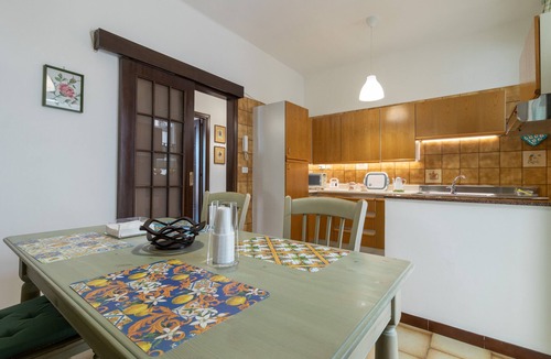 Municipio 2 Apartment | Apartment "Chicca Casa Vacanze" with Private Terrace & Wi-Fi