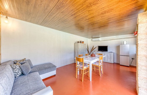 Taurisano Apartment | Apartment 'Dependance Con Piscina' with Private Pool, Wi-Fi and Air Conditioning