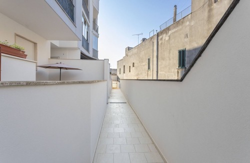 Otranto Apartment | Apartment 'Dimora Giusy' with Private Terrace and Air Conditioning