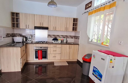 Mahajanga Apartment | Apartment F4 MIAMI swimming pool terrace corner barbecue. Peace and security