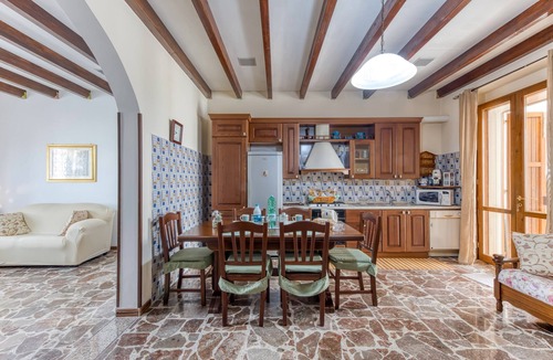 Surano Apartment | Apartment 'Fefè' with Private Terrace, Wi-Fi and Air Conditioning