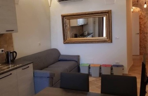 SantʼAgata di Puglia Apartment | Apartment 'Cafuorchie - Arco Pronti' with Mountain View, Wi-Fi and Air Conditioning
