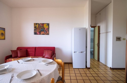Rivabella Apartment | Apartment 'Le Dune Vista Mare' with Sea View, Balcony and Air Conditioning
