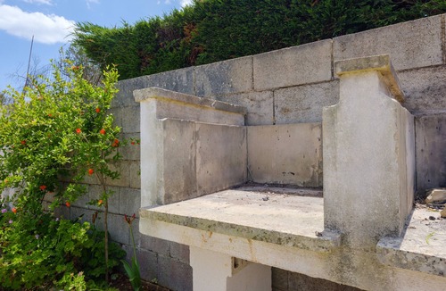 Borgagne Apartment | Apartment 'Mamba House 1' with Private Terrace, Shared Garden and Air Conditioning