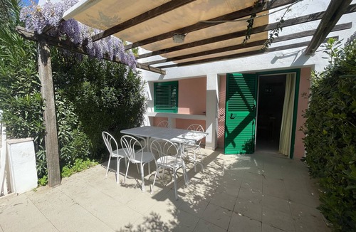 Peschici Apartment | Apartment 'Maritalia 1' with Private Terrace, Private Garden and Air Conditioning