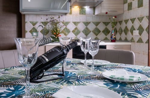 Giurdignano Apartment | Apartment Sole 2 with Shared Terrace, A/C & Wi-Fi