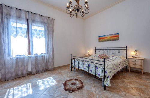 Vernole Apartment | Apartment 'Solebarocco Del Sud - Trilocale' with Balcony and Air Conditioning