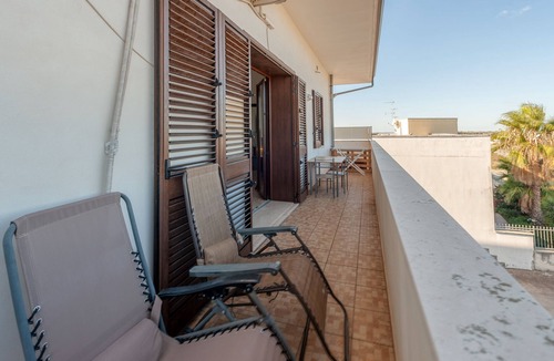 Vernole Apartment | Apartment 'Solebarocco Del Sud - Trilocale' with Balcony and Air Conditioning