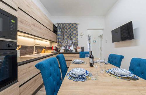 San Pietro in Bevagna Apartment | Appartamento Girasole