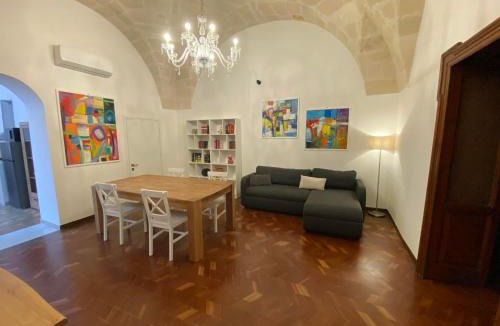 Taranto Apartment | Araxis Luxury Apartment
